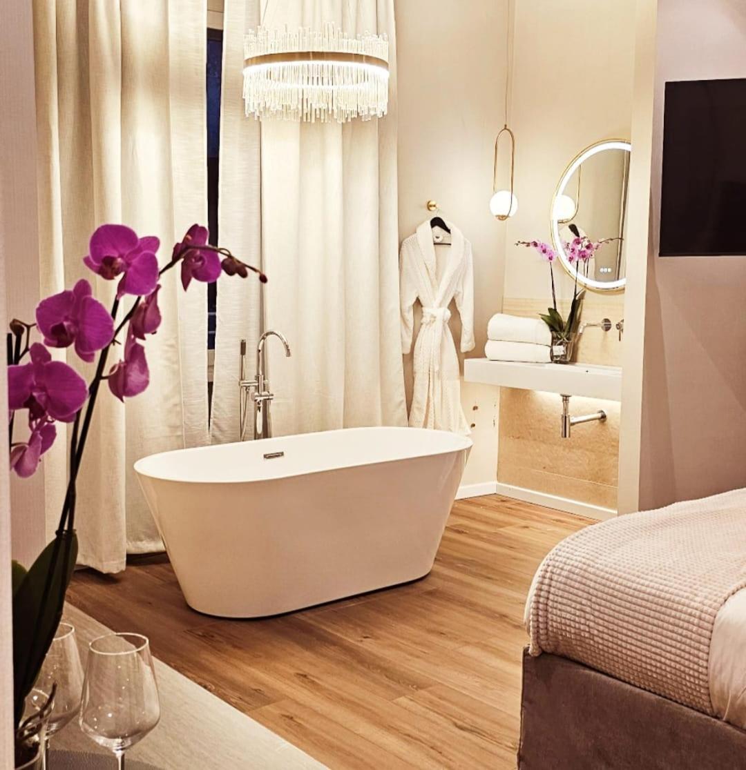 Stoa Rome Boutique Suites Экстерьер фото